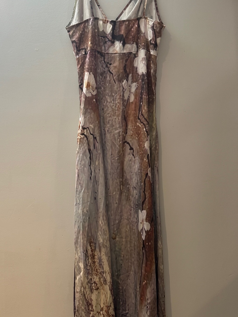 NWT Abstract Floral Woodland Satin Cowl Neck Maxi Dress L Y2K - Picture 2 of 5